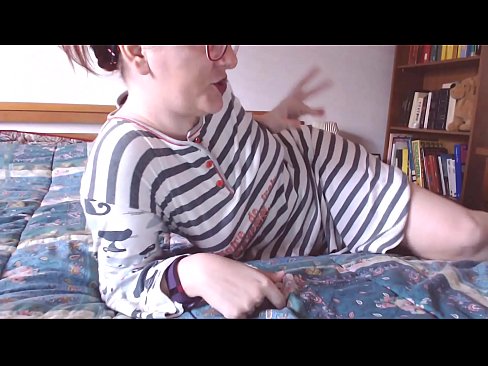 ❤️ Cymerwch y ceiliog mawr du hwn yn eich ceg caethwas bach ❌ Fideo rhefrol ar cy.myteporn.ru ☑